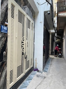 Quá Đẹp! Nhà đẹp NGUYỄN VĂN VIÊN 30m², 5 tầng, 3PN, ngõ nông gần phố, an sinh đỉnh. Giá 8,1 tỷ