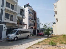 BÁN LÔ GÓC 2 MẶT TIỀN SAU LƯNG UBND PHƯỜNG LONG TRƯỜNG