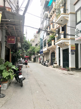 NHÀ VÕNG THỊ – 46m² x 7 TẦNG THANG MÁY - Trước nhà thoáng sáng – Cách ô tô dừng đỗ 10m– Sổ nở hậu