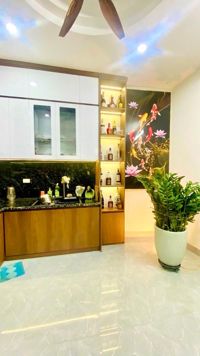 Nhà đẹp Đống Đa - diện tích rộng - 4 phòng ngủ - tặng nội thất - giá tốt - 8.7 tỷ 