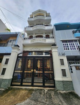 Bán nhà Quận 7 đường số 15 P.Tân Kiểng, dt 5,8x18m,3 lầu,st