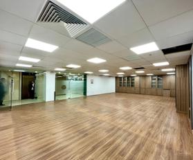 Độc quyền! Văn phòng 202m2 view hồ Ngọc Khánh (Ba Đình) - không thu phí làm thêm giờ