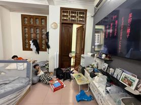 Bán Nhà Đỗ Quang. Cầu Giấy. Ô Tô. DT 38m2. MT 4.3m. 5 Tầng. Giá 22.5 Tỷ.