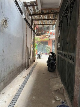 🏠 Ngõ Giếng Mứt 30m², 5 tầng, 3PN, nhà đẹp full nội thất, 30m ra phố – 9.85 tỷ  