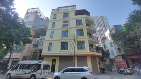 Cho thuê văn phòng 51m2 3 mặt tiền phố Nguyễn Văn Lộc Hà ĐÔng