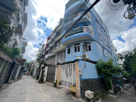 Bán CHDV ngay sát Phú Nhuận - căn góc 2 mặt tiền - hẻm xe hơi 7 chỗ - đang sẵn HĐT 40tr/tháng