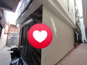 4. 15 tỷ ở trung tâm: Lô góc Nguyễn Cao, thang máy, full nội thất