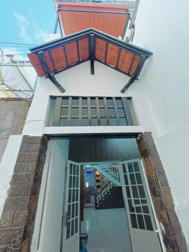 Bán nhà sổ hồng riêng Huỳnh Tấn Phát, Nhà Bè, Dt 4,4x16m, 1 lầu. Giá 4,05 tỷ