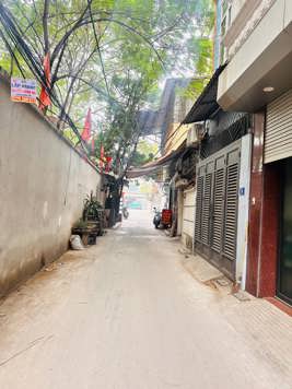 BÁN TÒA NHÀ ĐƯỜNG KIM GIANG. 70M2 - 7 TẦNG. THANG MÁY. GARA Ô TÔ. 11 PHÒNG.