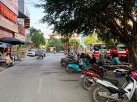 Hiếm, Đất đẹp Nguyễn Hoàng  62m x MT 4.2m, Ngõ thông, Ô tô tránh,  KD đỉnh, 17 tỷ