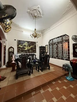 Bán nhà Hoàng Cầu_lô góc_ô tô ngủ nhà_mặt ngõ kd_68m2_giá chào 38 tỷ