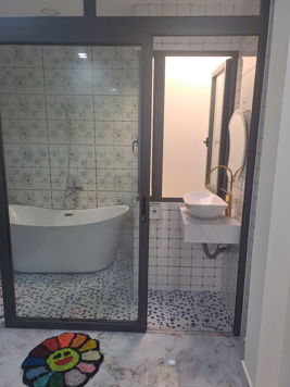 HXH - NHÀ ĐẸP NGUYỄN XÍ BÌNH THẠNH 4x12M 3 TẦNG 3WC Ở NGAY. GIÁ 8,7 TỶ TL 