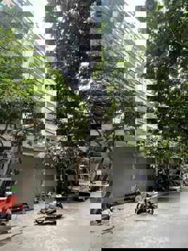 BÁN NHÀ ĐƯỜNG CHIẾN THẮNG. 42M2 - 6 TẦNG. VỈA HÈ. KINH DOANH. GARA Ô TÔ.