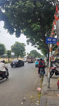 BÁN NHÀ MẶT NGÕ Ô TÔ ĐỖ CỬA ĐƯỜNG LÊ TRỌNG TẤN. 90M2 XÂY 3 TẦNG.