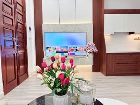 Bán Nhà Võ Chí Công. Cầu Giấy. DT 30m2. MT 5.5m. 5 Tầng. Giá 8.2 Tỷ.