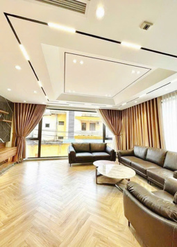 HOÀNG QUỐC VIỆT – 60M – 7T THANG MÁY – LÔ GÓC 3 THOÁNG – GARA 7 CHỖ – 10 PKK – KD VP – 18 TỶ 6