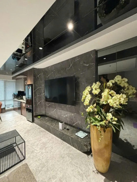 BÁN NHÀ PHỐ CỔ LINH – PHỐ TRẠM, LONG BIÊN 50m² – 6 TẦNG – MT 5M – GIÁ 12.8 TỶ