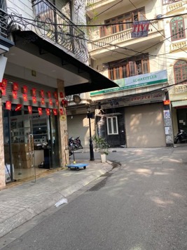  Khu phân lô Hai Bà Trưng , mặt tiền siêu đẹp. Hai mặt ngõ thoáng sáng, lô góc hiếm.Giá 12 tỷ