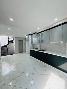 Tài chính 8 tỷ - phố vip Nguyễn Chí Thanh - TT Đống Đa - 6 tầng thang máy - full nội thất - 8.3 tỷ