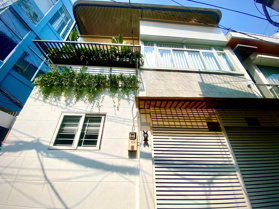 Cần bán nhà mặt tiền hẻm, đẹp Full nội thất Trần Văn Khánh, Quận 7. Giá 6,5 tỷ