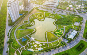 Hiếm, Biệt thự Mễ Trì 109,2m2-5tầng, vỉa hè, ô tô tránh, giá 29,9tỷ