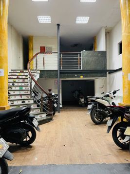 Bán Nhà Nguyễn Khang. Cầu Giấy. 8 Tầng Thang Máy. Ô Tô. DT 80m2. MT 5.3m. Giá 31.8 Tỷ