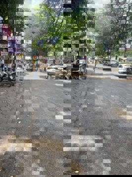 Cho thuê nhà nguyên căn mặt phố Nguyễn Khang, gần Vũ Phạm Hàm, cầu 361, giá thuê 30tr.