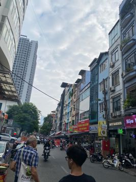 Bán Nhà Mặt Phố Phan Văn Trường. Cầu Giấy. Ô Tô. Vỉa Hè. DT 34m2. MT 3.4m. Giá 21.8 Tỷ.