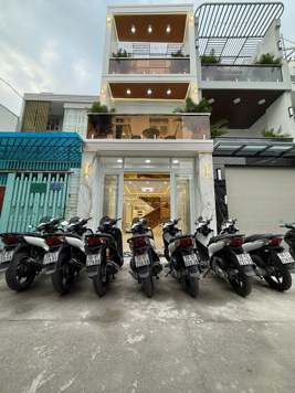Nhà 3 tầng cực đẹp Khu Sài gòn Mới  Huỳnh Tấn Phát, Nhà Bè, Nội thất sang trọng