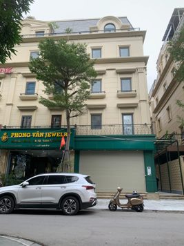 BÁN NHÀ ĐƯỜNG NGUYỄN XIỂN. 140M2 - 6 TẦNG. LÔ GÓC. THANG MÁY.