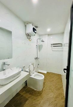 Bán nhà dòng tiền Trung tâm Đống Đa - 5 phòng ngủ khép kín - 40m ra phố - 35m2 - 9,5 tỷ