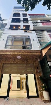 Bán nhà Đường Láng_ô tô đỗ cửa_thang máy_an sinh cực tốt_45m2_giá chào 16 tỷ