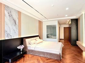 Bán Nhà Trần Thái Tông. Cầu Giấy. 6 Tầng Thang Máy. Ô Tô. DT 42m2. MT 3.7m. Giá 16.5 Tỷ.