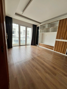 Cho thuê 39 trần thị liền làng đại học khu B huyện nhà bè, dt:9 dài 10 tr, 2lau, st 