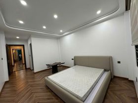 Nguyễn Văn Cừ – Nhà 6 tầng thang máy – 10m ra ô tô tránh – Full nội thất