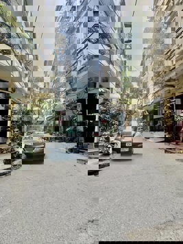 BÁN NHÀ ĐƯỜNG QUAN NHÂN. 70M2 - 5 TẦNG. GARA Ô TÔ. KINH DOANH.