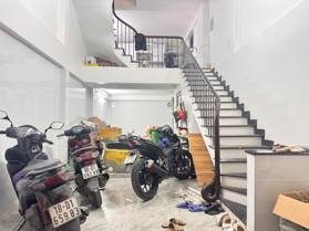 BÁN NHÀ ĐƯỜNG KIM GIANG. 50M2 - 5 TẦNG. GẦN ĐƯỜNG Ô TÔ TRÁNH.