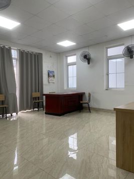 Bán Nhà BT Nguyễn Huy Tưởng. Thanh Xuân. Ô Tô. Vỉa Hè. DT 260m2. MT 13m. Giá 94.5 Tỷ