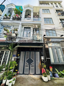 Bán nhà hẻm xe hơi 1942 Huỳnh Tấn Phát,Nhà Bè, 3 lầu. Giá 2,69 tỷ