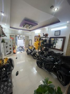 CHẠM 10 TỶ - CÓ NHÀ NGAY KHU ẨM THỰC LỮ GIA  - 80M2, 3 TẦNG, HẺM NHỰA Ô TÔ ĐỖ CỬA.