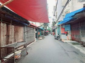 Bán Đất Lạc Long Quân. Cầu Giấy. Ô Tô. DT 358m2. MT 13m. Giá 105 Tỷ