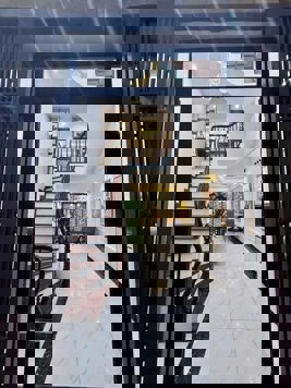 BÁN NHÀ ĐƯỜNG KHƯƠNG HẠ. 40M2 XÂY 5 TẦNG MỚI.