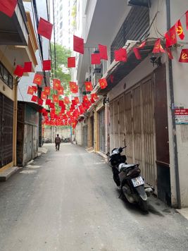 Bán Nhà Cự Lộc. Thanh Xuân. Ô Tô. DT 122m2. MT 5.6m. 4 Tầng. Giá 32.8 Tỷ