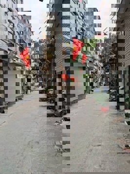 Không chỉ đơn giản là bán nhà. Nhưng là bán cả sự an tâm, Niềm tin. Nhà Tam Trinh siêu hếm