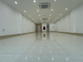 BÁN TÒA NHÀ VP ĐƯỜNG LÊ TRỌNG TẤN. 130M2 XÂY 9 TẦNG. THANG MÁY. GARA Ô TÔ.