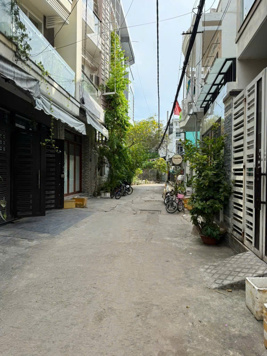 Bán nhà HXH Tân Sơn Nhì Tân Phú DT 4x15 - 3 tầng gần AEON Mall Tân Phú giáp Tân Bình - giá 5.x tỷ