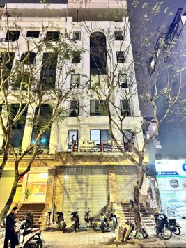 BÁN TÒA NHÀ DỊCH VỌNG HẬU. CẦU GIẤY. 160M2 - 9 TẦNG. THANG MÁY.