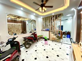 Bán nhà đường láng - đống đa - full nội thất-gần phố- 40m2 - 4 ngủ - 12 tỷ có thương lượng