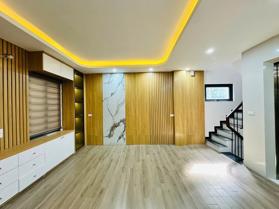 Bán Nhà 2 Mặt Ngõ Vũ Thạnh. Đống Đa. 7 Tầng Thang Máy. DT 32m2. MT 6.6m. Giá 12.1 Tỷ.