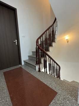 Bán nhà Xuân Đỉnh, 40m2, 5 tầng, 2 thoáng, oto10m, full nội thất